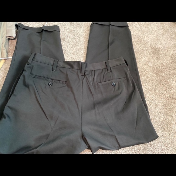 Dress pants - Picture 3 of 3